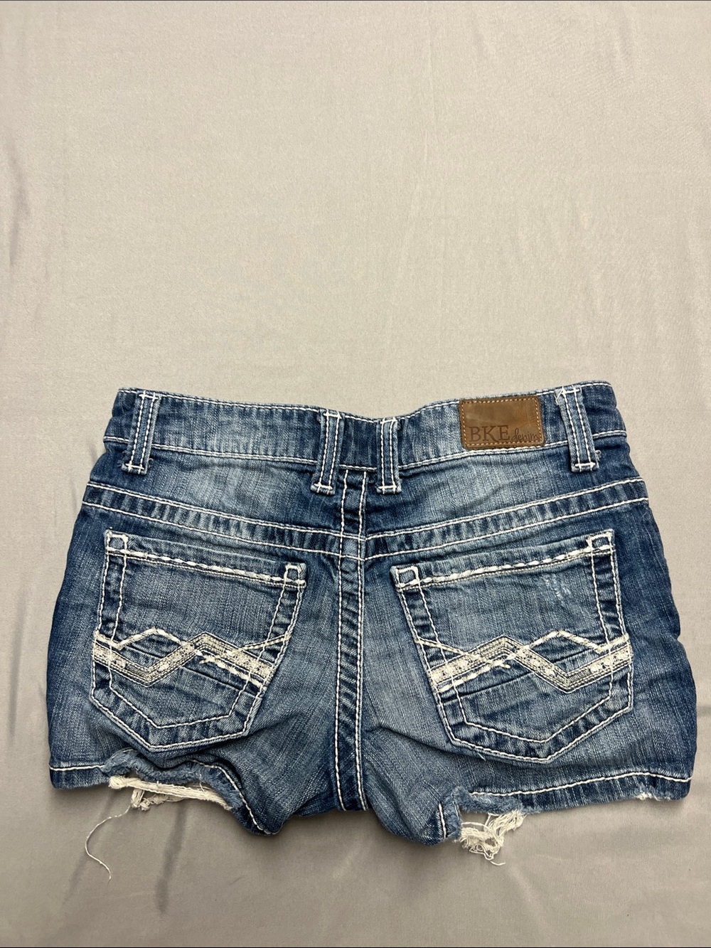 BKE Women's Distressed Blue Denim Jean Shorts0840-a1 - Picture 2 of 6